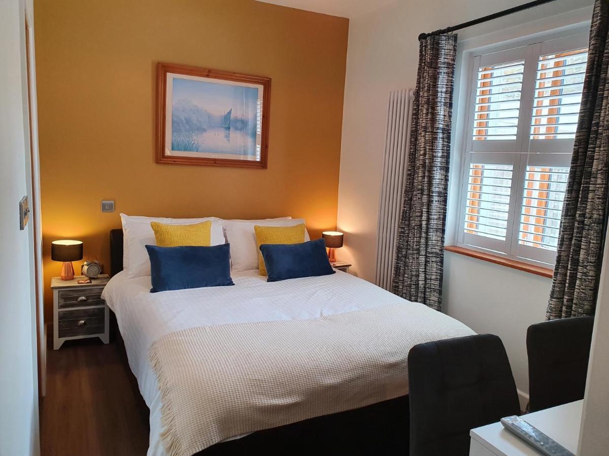 Moorview House Bed & Breakfast Bideford Bagian luar foto